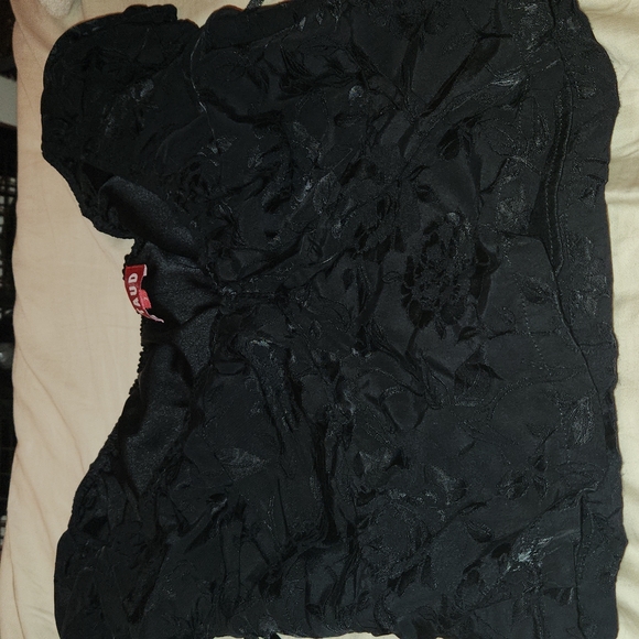 Staud Hydrangea Top - Picture 4 of 4